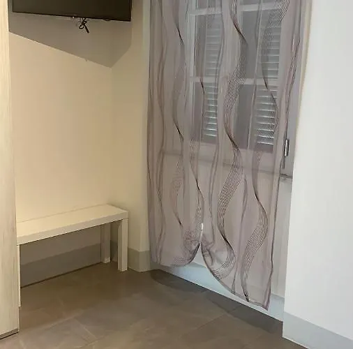 Casa Carducci 33 Oda ve Kahvaltı