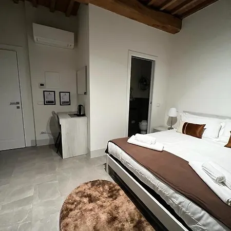 Casa Carducci 33 * Pisa