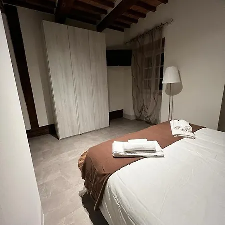 Bed & Breakfast Casa Carducci 33 *