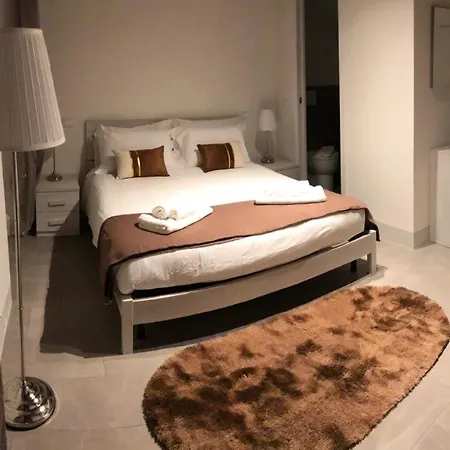 Bed & Breakfast Casa Carducci 33 *