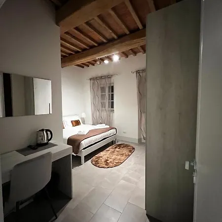 Casa Carducci 33 * Pisa