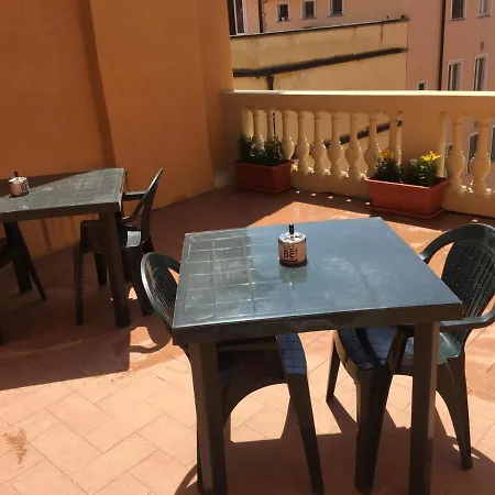 Casa Carducci 33 *