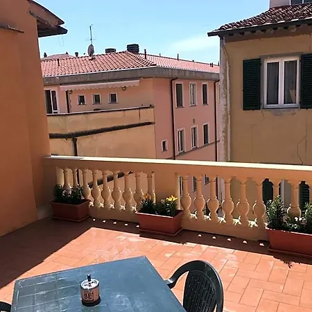 Casa Carducci 33 Bed & Breakfast 3*