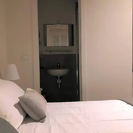 Casa Carducci 33 Bed & Breakfast 3*