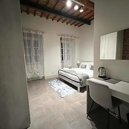 Casa Carducci 33 3*