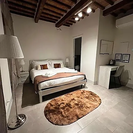 فندق مبيت وإفطار Casa Carducci 33 3*